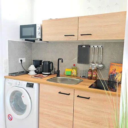 Gap Apartment *
